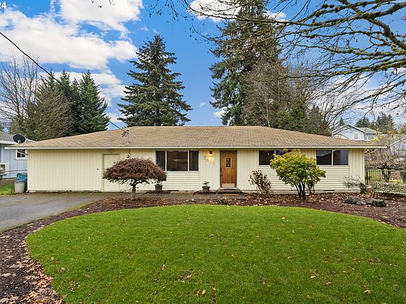 3rd image of 3611 NE 85th St