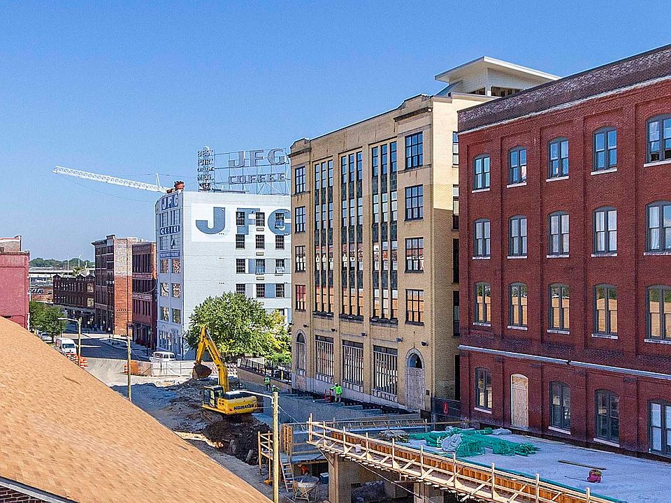 1st image of 240 W Jackson Ave #B05