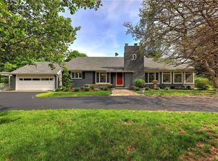 268 Old Tavern Rd, Orange, CT 06477