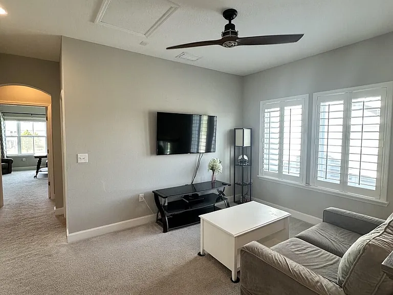 228 Dalton Cir — Photo 14