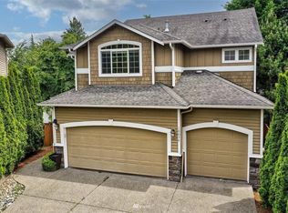 10034 NE 142nd Pl, Kirkland, WA 98034