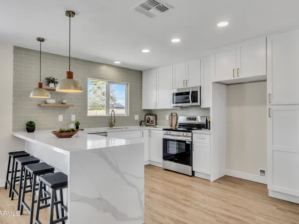 4742 W BLUEFIELD Avenue, Glendale, AZ 85308