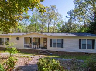 507 E Lakes Rd, Townville, SC 29689