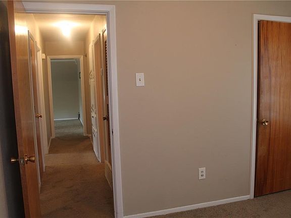 4th image of 5233 Ammons St