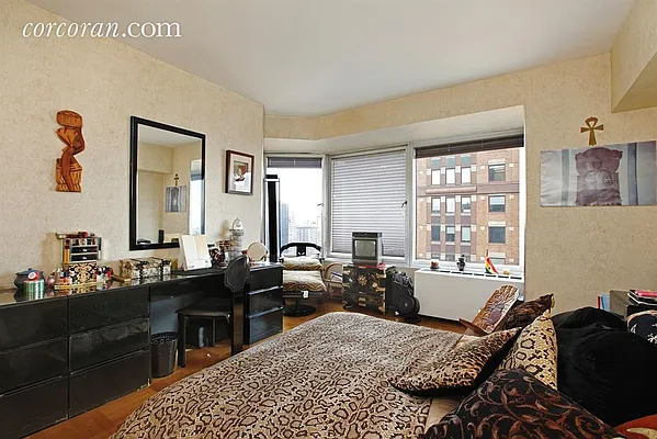 Sold by Corcoran | media 4