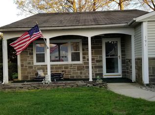 191 Edinburgh Dr, Ridge, NY 11961