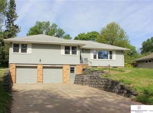 3330 S 104th Ave, Omaha, NE 68124