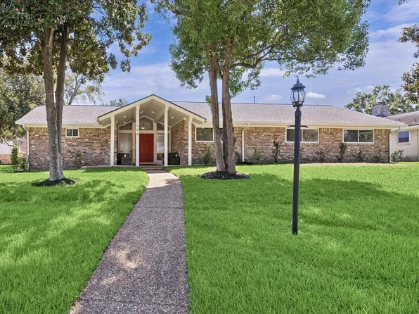 1446 Pirates Cv, Houston, TX 77058