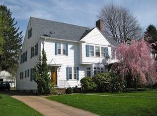 21 Middle Rd, Hamden, CT 06517