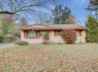 325 Maple Rd, Mount Laurel, NJ 08054