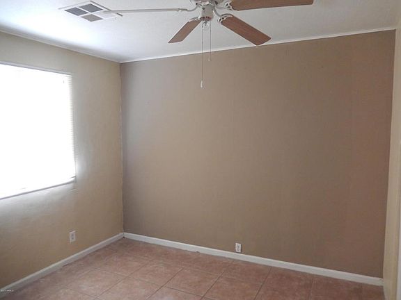 4th image of 2202 W Sunnyside Ave