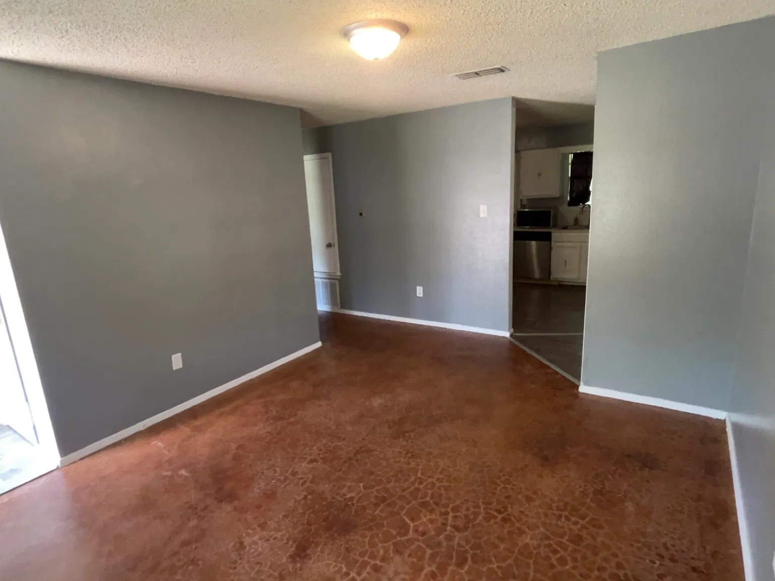 2 bed, $1,199 — Photo 3