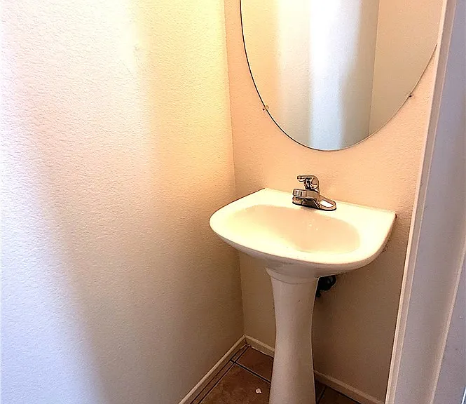 5745 W Dewey Dr — Photo 10