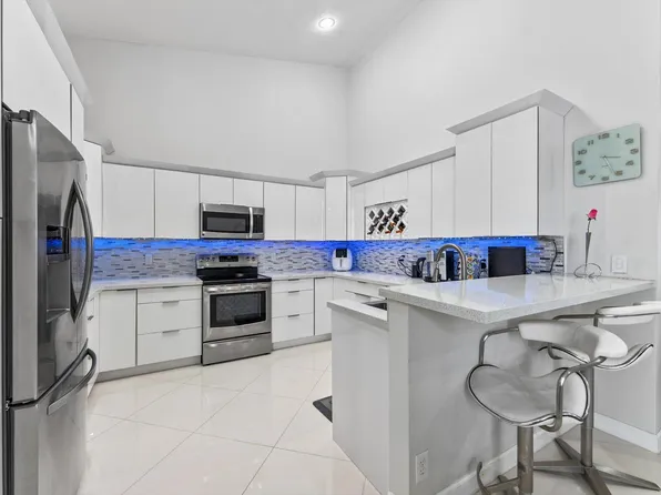 8237 Via Di Veneto, Boca Raton, FL 33496