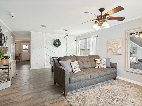 4th image of 6015 Pietro Dr