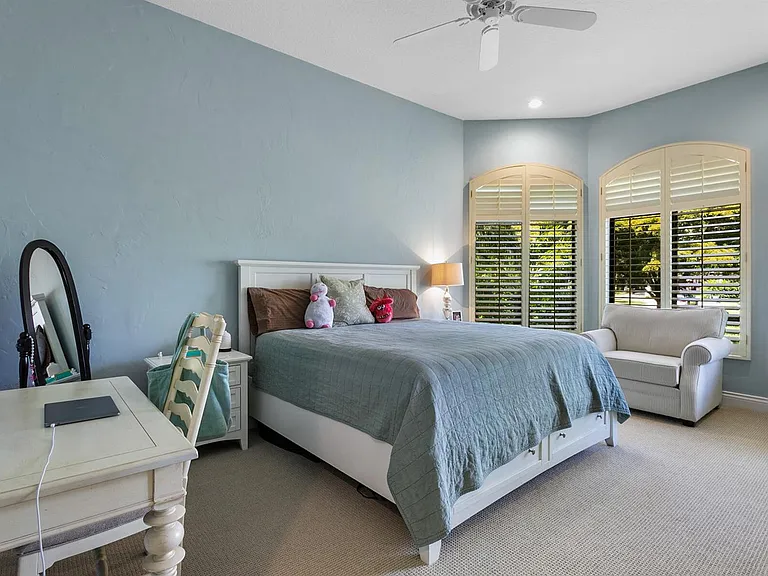 8158 Native Dancer Rd E — Photo 18