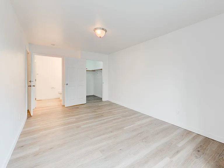 1094 Longbow Ln #D — Photo 19