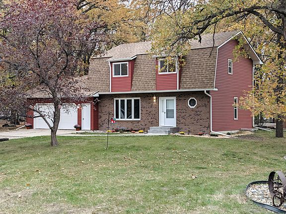 3rd image of 5902 3rd St N