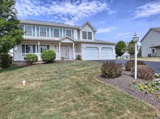 561 Colony Dr, Middletown, PA 17057