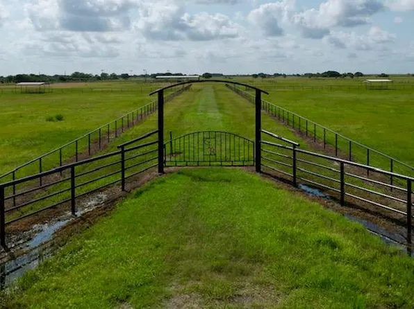 Blessing Fm #1862, Blessing, TX 77419