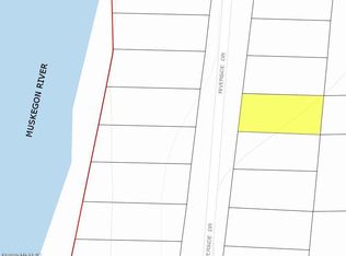 11652 Riverside Dr, Stanwood, MI 49346