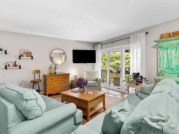 4th image of 54 Old Colony Way APT U