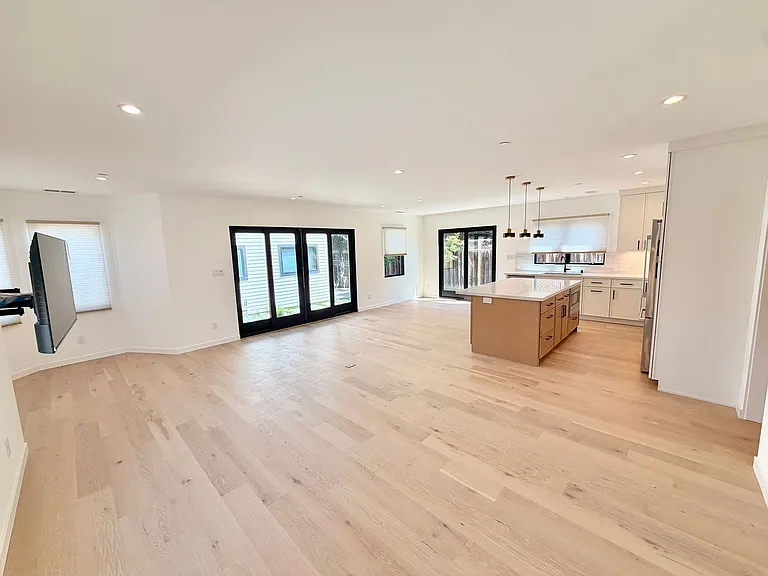 406 S Sunnyvale Ave — Photo 3
