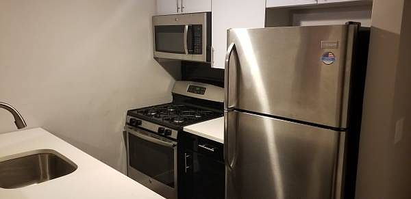 1st image of 21 W 131st St #5REAR