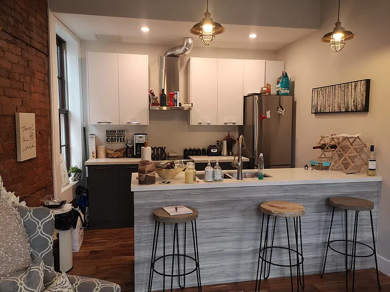 85 King St E — Photo 16