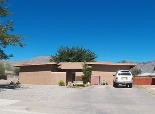 2502 Hawaii Ave, Alamogordo, NM 88310