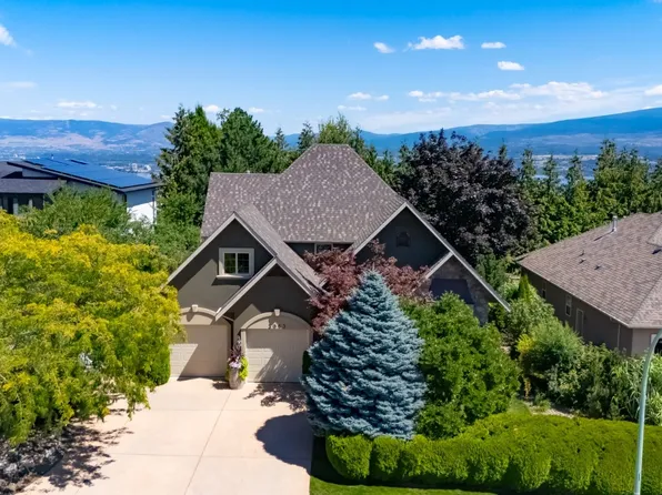 3063 Thacker Dr, West Kelowna, BC V1Z 1X5