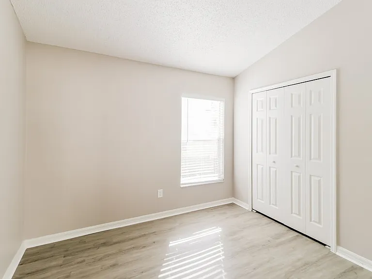 22501 Crows Nest Ct — Photo 14