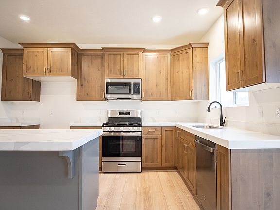 6th image of this home