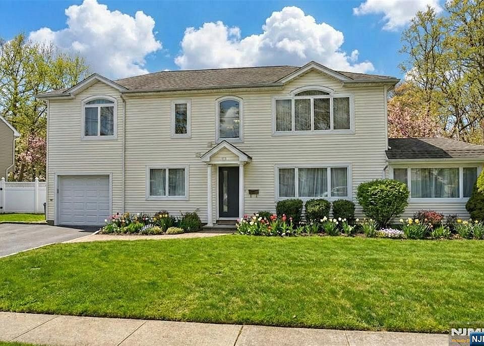 1st image of 53 Lockwood Dr