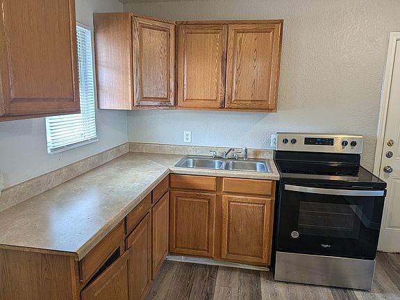 5th image of 4522 Columbia Ave APT 3