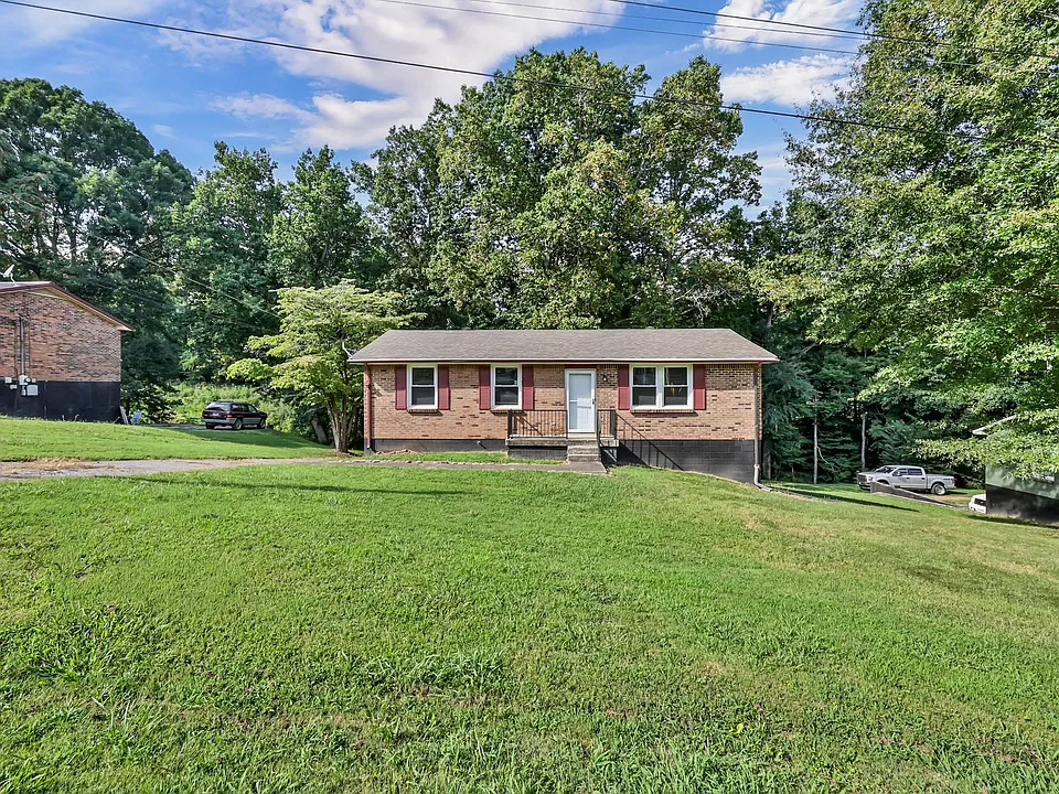 2007 Rosemary Dr