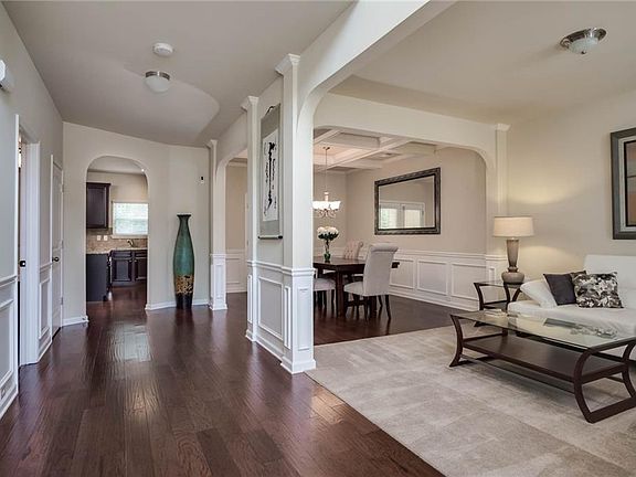 4th image of 3908 Maiden Fern Ln