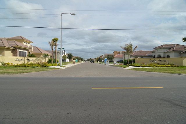 2nd image of 612 N 49th St