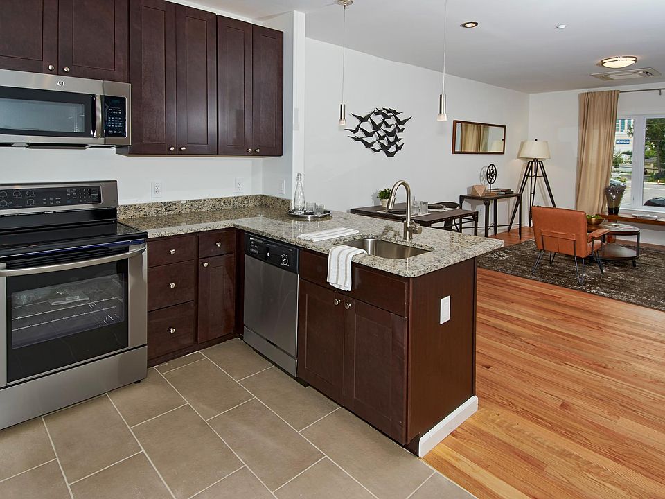 Kitchen/Living Areas