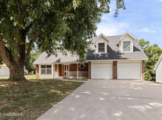 1435 Briar Village Ct, Jefferson City, MO 65109