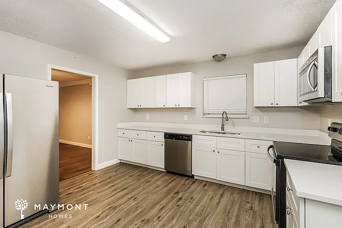 3556 Wosley Dr — Photo 6