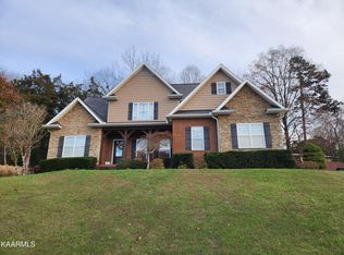 8004 David Everette Ln, Knoxville, TN 37938