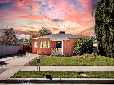 18748 Roscoe Blvd, Northridge, CA, 91324