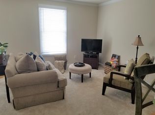 102 Dry Mill Rd SW UNIT 202, Leesburg, VA 20175