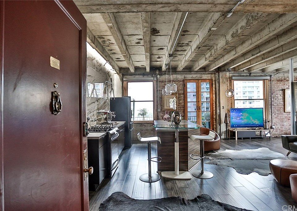 1st image of 455 E Ocean Blvd APT 916