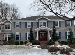 10 Lookout Rd, Randolph, NJ 07869