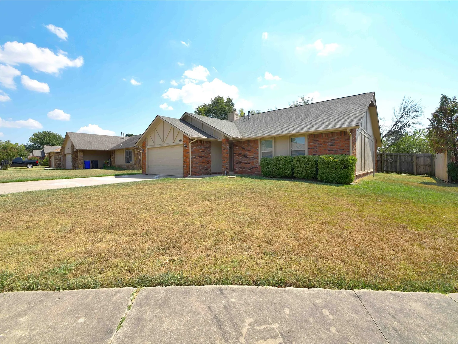 3 bed, 2.0 bath, 1551 sqft, $1,750 — Photo 2