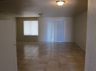 600 S Sierra Ave APT 2, Oakdale, CA 95361