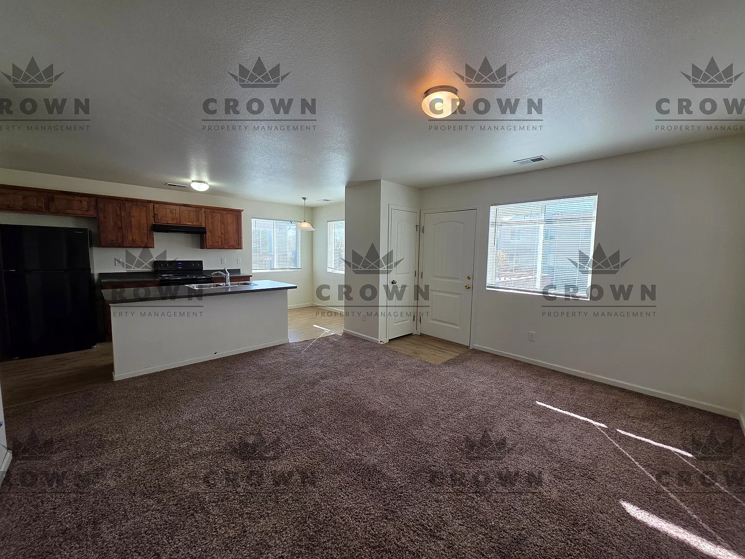 2 bed, 1.5 bath, 900 sqft, $1,500 — Photo 3
