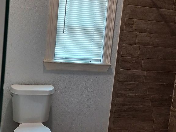 5th image of 36 N Ennis St #2
